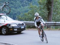 Ciclismo, Gianfranco Zilioli vince la Cronoscalata ai Prati di Caregno