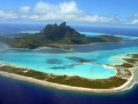 Diario di viaggio. Il maestro Carosi approda a Bora Bora, paradiso terrestre per sposini in luna di miele e nostalgici tecnici di fabbrica