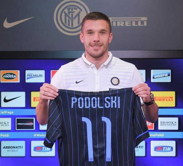 Serie A, l’Inter presenta Podolski. Quello che può far fare il salto di qualità a una rosa ancora da svezzare