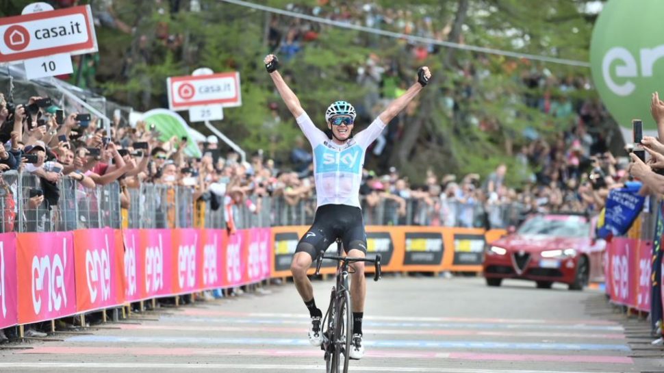 La meraviglia del ciclismo, oggi al Giro Chris Froome ha trionfato come Coppi e Pantani. E noi davanti al televisore abbiamo pedalato con lui