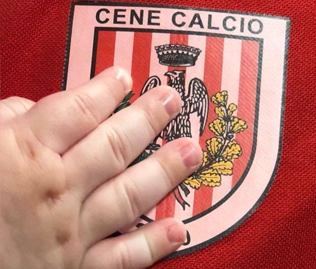 Il Cene Calcio regala le mascherine ai dipendenti della RSA locale