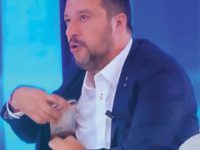 Il tifosissimo atalantino Giulio Panza e una camicia fatta su misura al vicepremier. “Anche se Salvini tiene al Milan…”