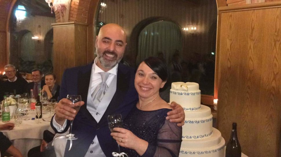 La Moni si sposa. Le felicitazioni della Redazione, ubriaca al matrimonio