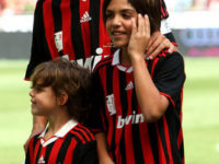 Milan, positivi (con sintomi) Paolo Maldini e il figlio