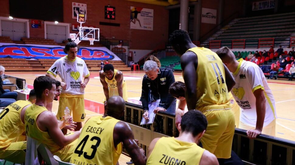 Bergamo Basket piegata dalla corazzata Udine 59-76. L’attacco fatica a segnare, meno di 61 punti di media