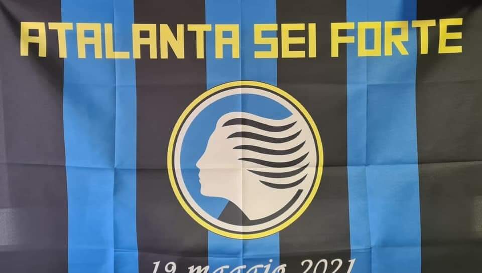 “Atalanta sei forte”: la bandiera della Curva Nord, “su tutte le case per la Coppa Italia”
