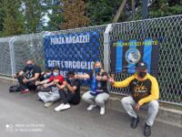 “Carichiamo la squadra fino alla vittoria”: i tifosi a Zingonia alla vigilia del Milan