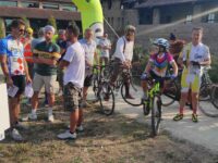 “Tra Borghi e Castelli”, gran successo per la kermesse ciclistica organizzata da Grest Barbera di Brignano in collaborazione con UISP Bergamo