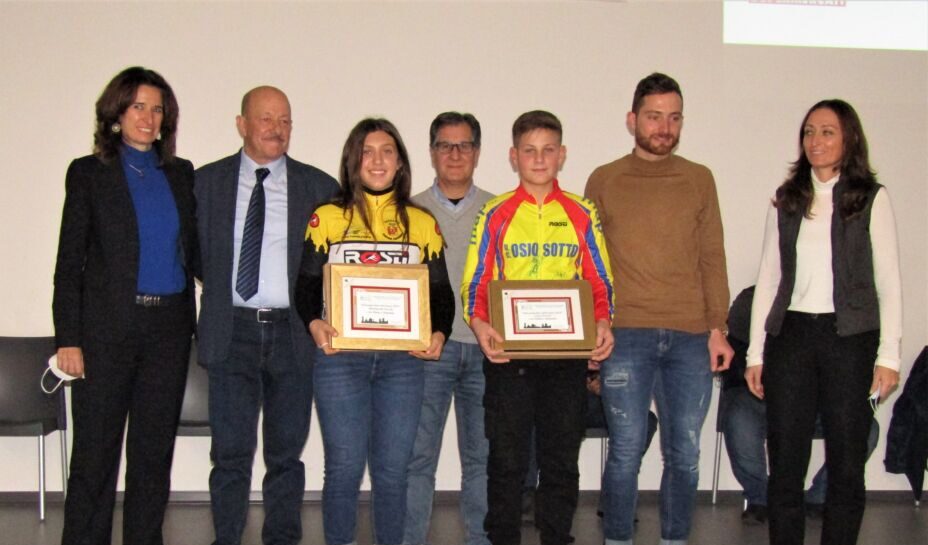 Il ciclismo orobico ha chiuso la stagione con la passerella finale di Spirano. Luca Ferrari e Martina De Vecchi giovanissimi dell’anno