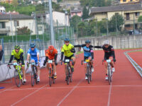 Domenica 9 ottobre 2022 15° Pedalando coi campioni La storia del ciclismo (e 570 amatori) sulle strade della Valcavallina