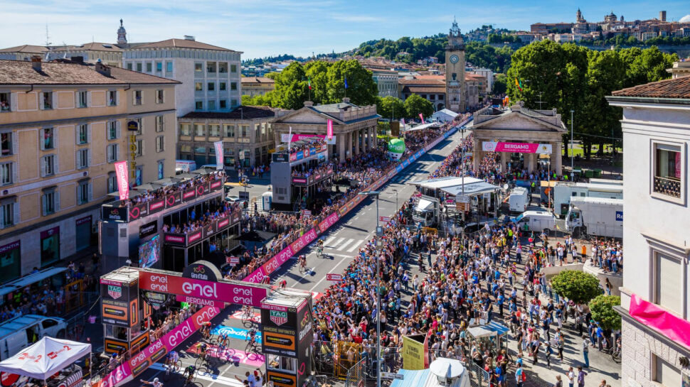 Il Giro a Bergamo Promoeventi Sport e Ascom Confcommercio lanciano il concorso “Vetrina in Rosa”,