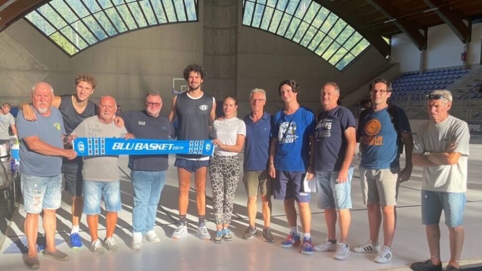 5 tifosi (e il sindaco di Treviglio) ospiti del ritiro della Blu Basket